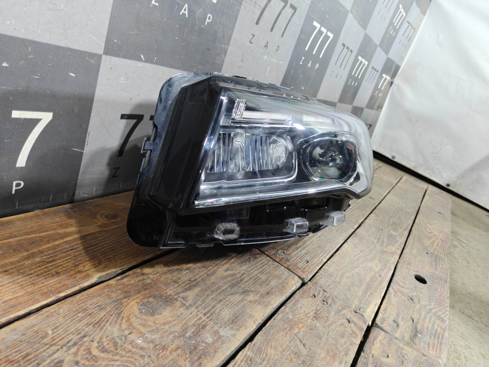 Фара левая LED Geely Emgrand 2 21-нв Б/У Оригинал 7051044800