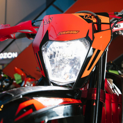 Мотоцикл кроссовый Zuumav A5 250CC Red 19/16