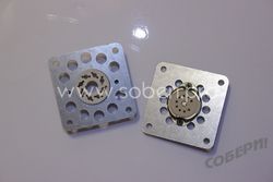 Фланцы крепежные для керамических 9-штырьковых ламповых панелей ПЛК-9 купить