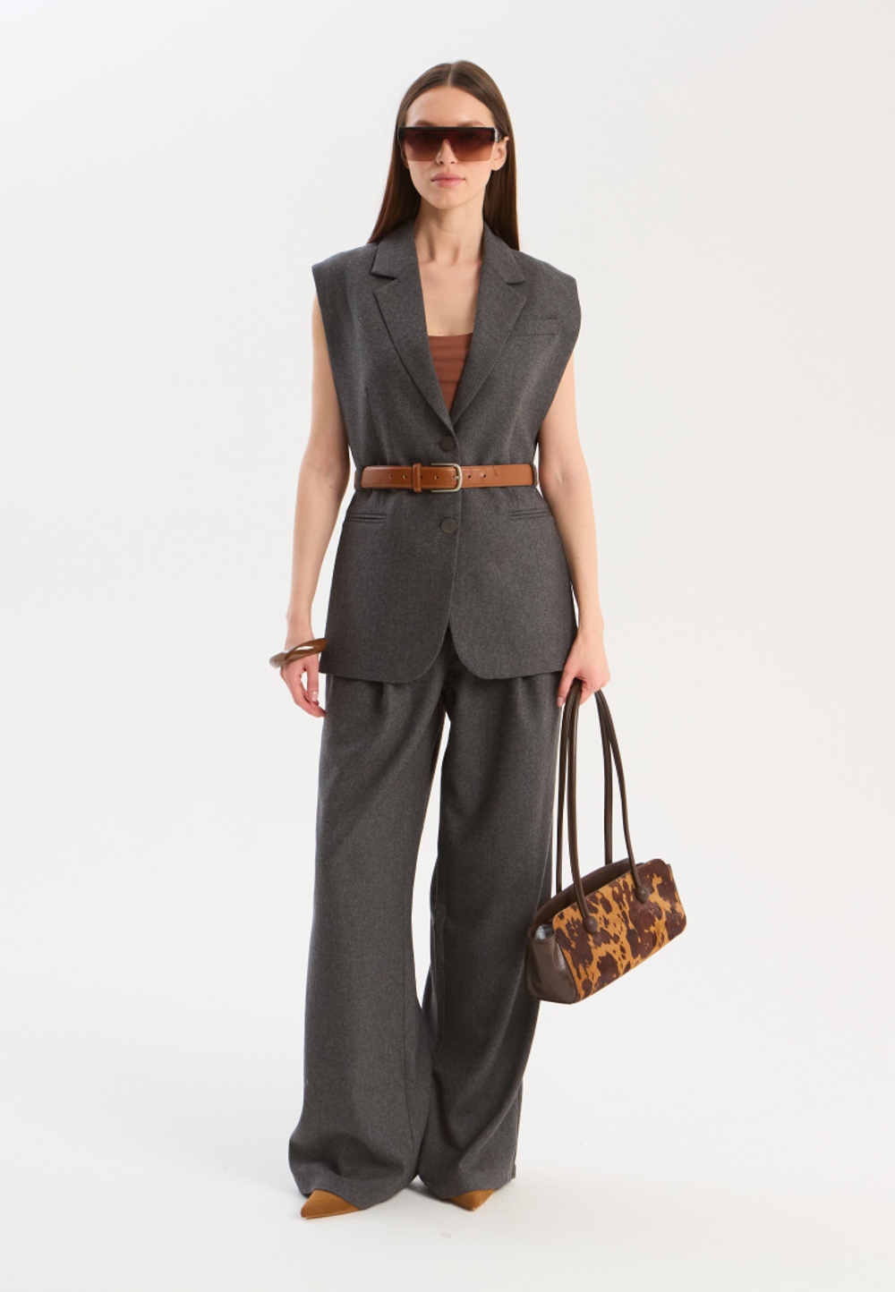 Жилет с поясом из смесовой шерсти