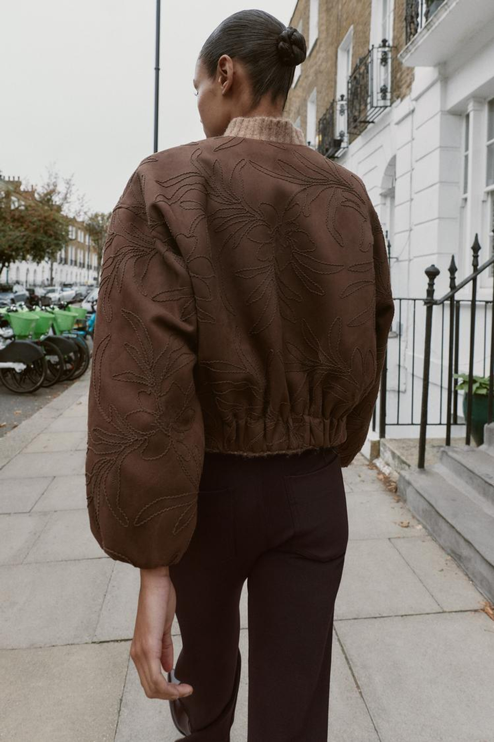 ZARA БОМБЕР С ВЫШИВКОЙ ПОД ЗАМШУ, КОРИЧНЕВЫЙ