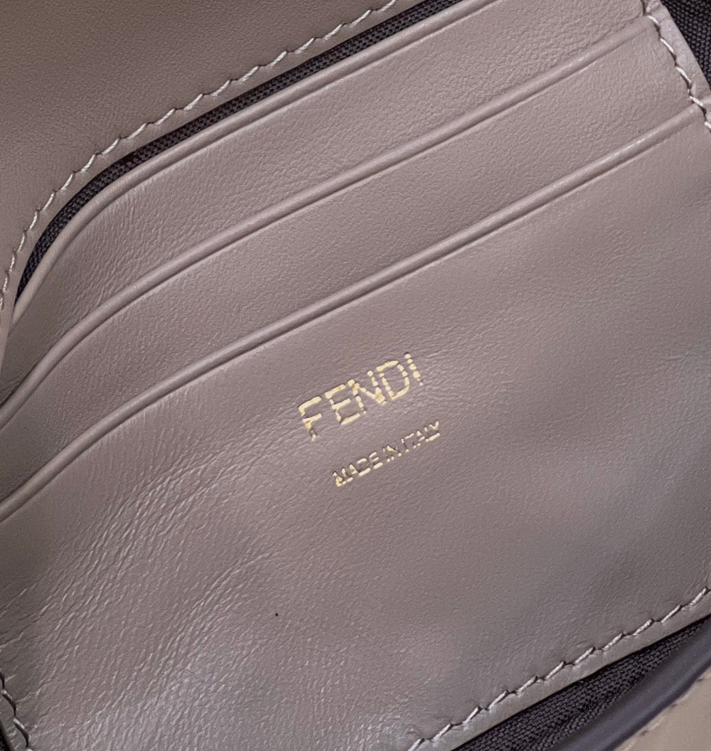Fendi Baguette 19 cm