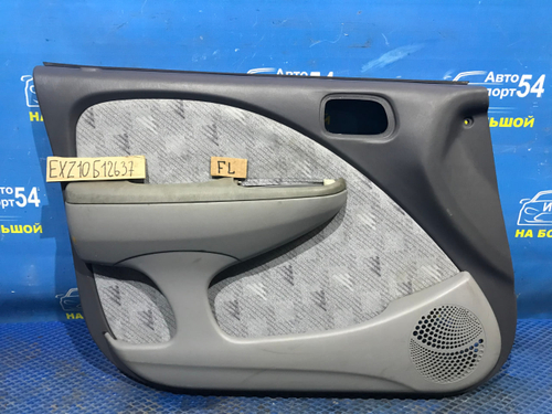 Обшивка двери TOYOTA RAUM 1997-2003