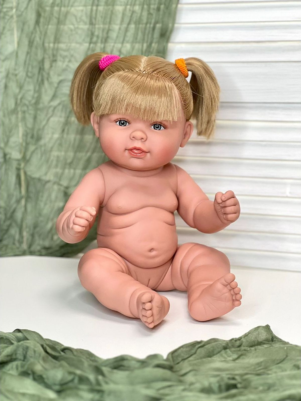 Кукла Manolo Dolls виниловая Manolita 45см в пакете (8304)
