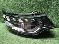 Битая Фара правая Land-Rover Discovery 5 16-21 LED