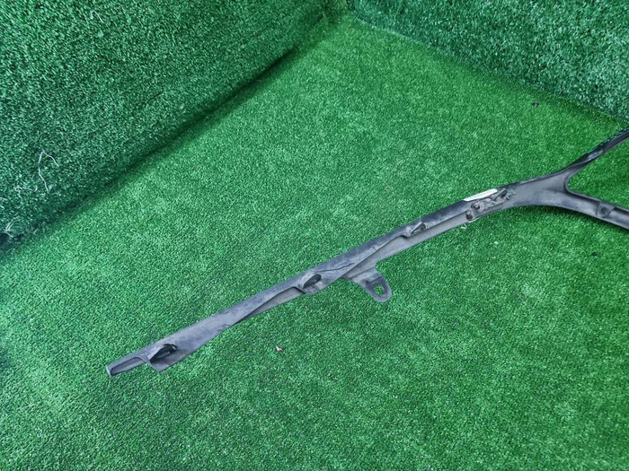 Юбка заднего бампера Lexus LS 5 (2017-2021)