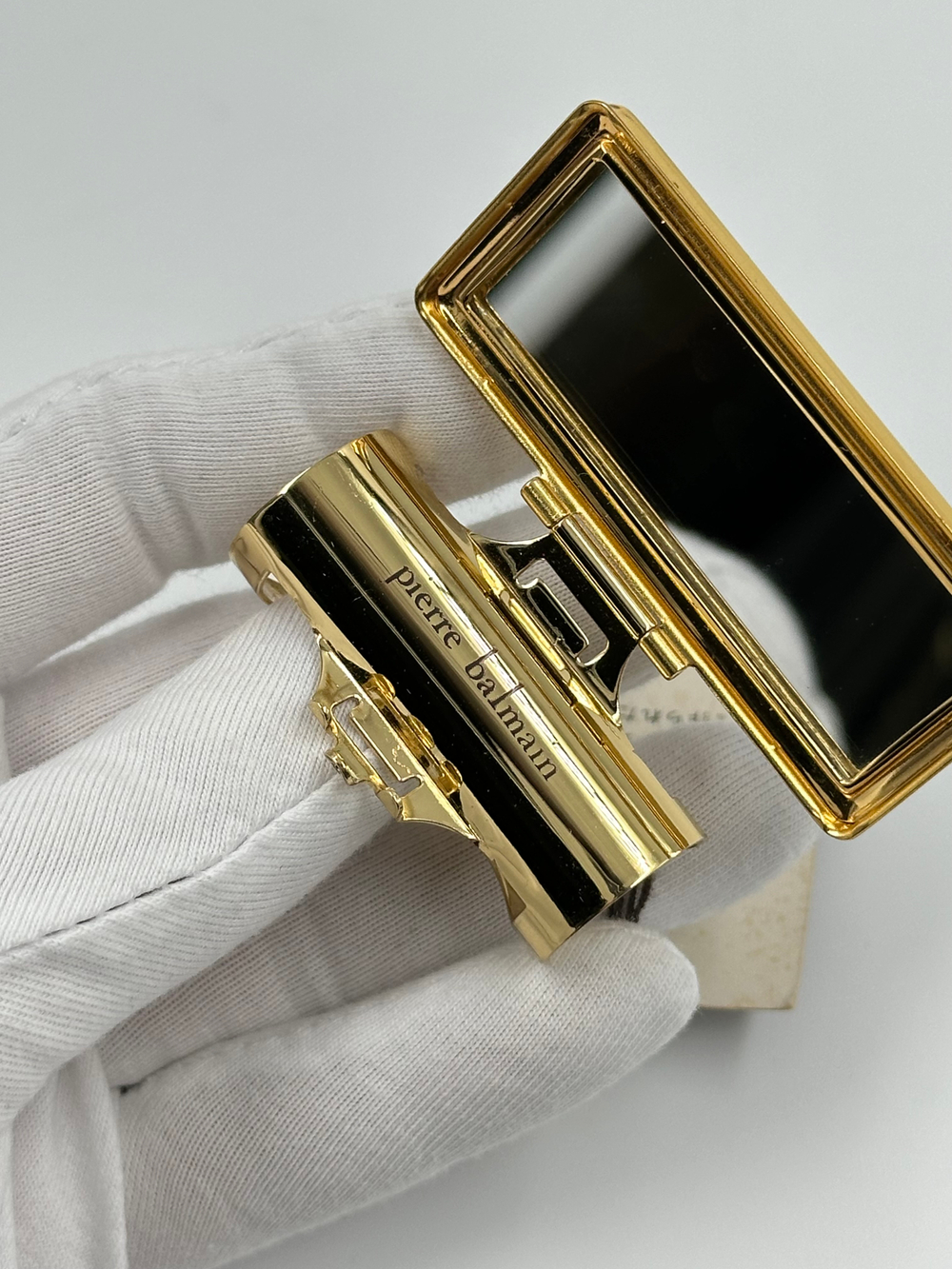Футляр для помады Pierre Balmain