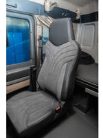 Чехлы Люкс MAN TGS (экокожа, черный, серая середина Алькантара)