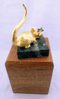 Статуэтка "Золотая мышь" (подставка для колец) малая