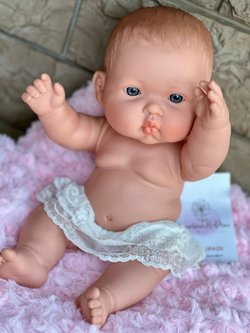 Кукла Marina and Pau 35cм Betty виниловая с подушкой (M350K)