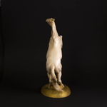 Фарфоровая фигура «Белый конь»