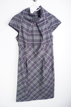 Платье плотное, визуально 42 размер