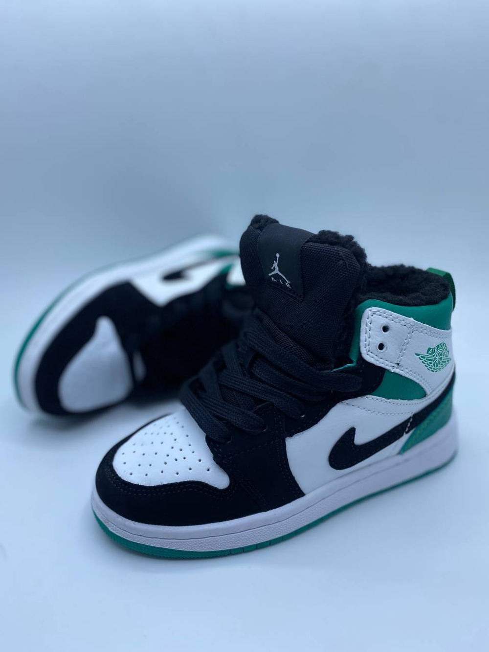 Кроссовки для детей Nike Air Jordan с мехом