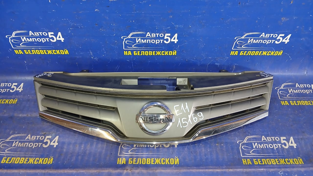 Решетка радиатора NISSAN NOTE 2008-2012