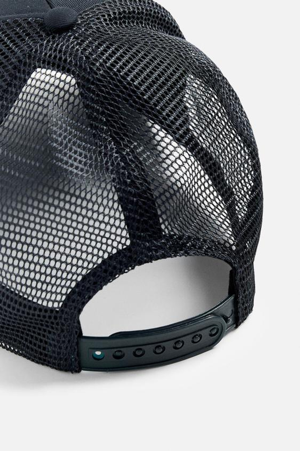 ZARA КЕПКА С КОНТРАСТНОЙ ВЫШИВКОЙ, МОРСКОЙ СИНИЙ