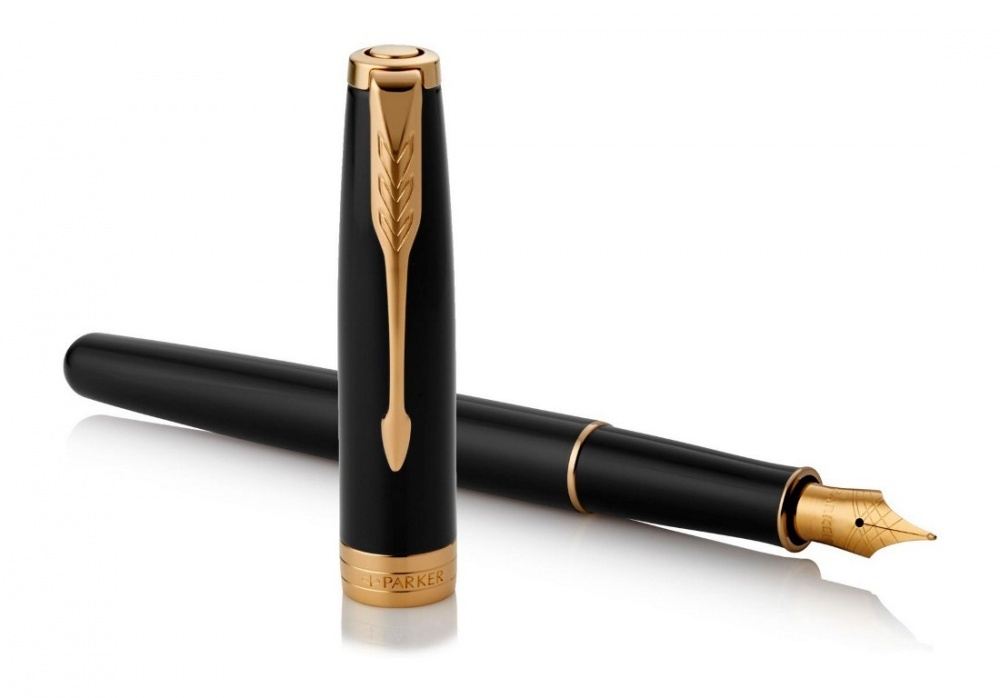 Подарочный набор Parker Sonnet с перьевой ручкой и футляром для карточек  Black GT, перо: M, цвет чернил: black, в подарочной упаковке