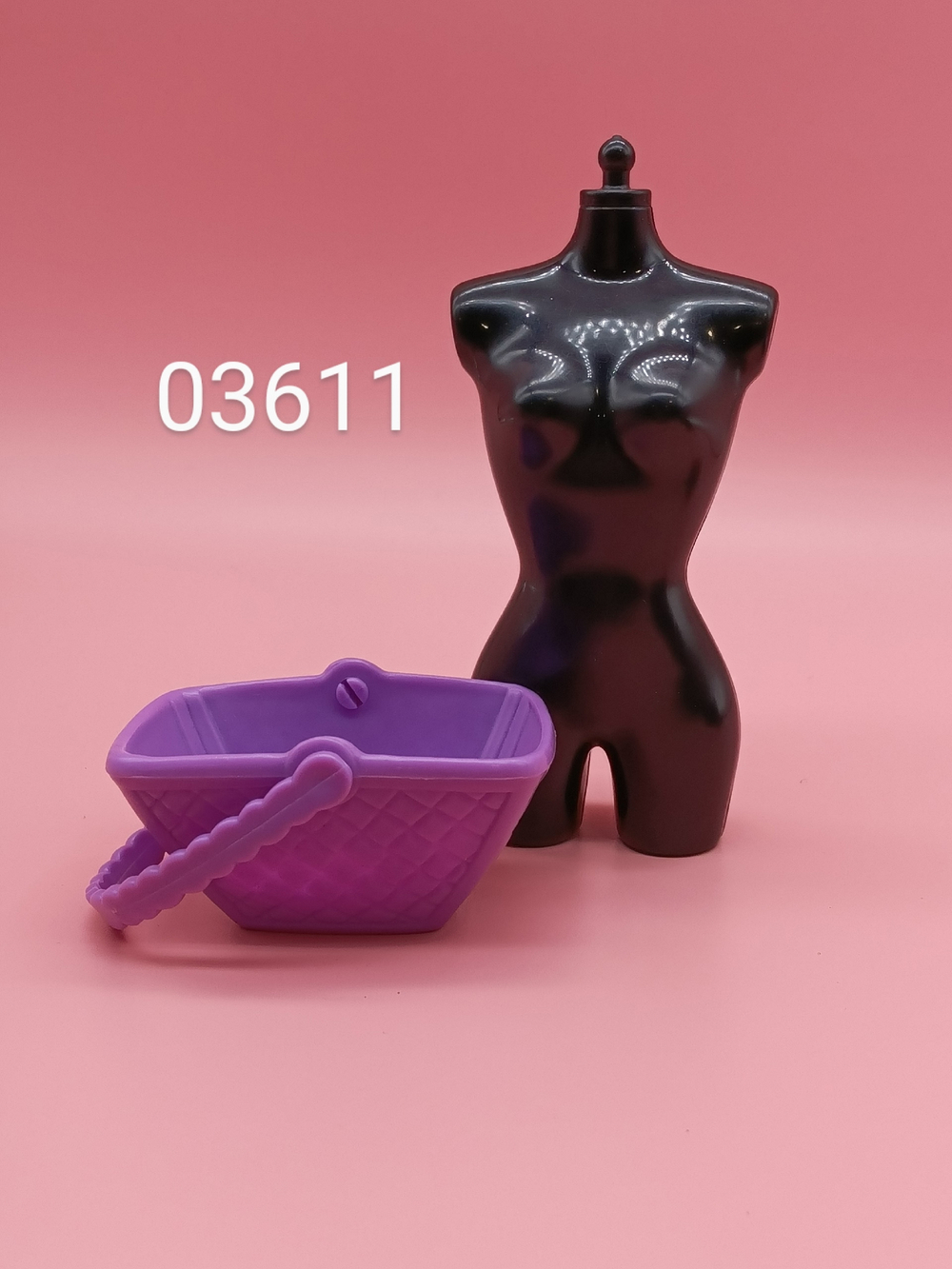 Аксессуар для куклы Барби винтаж - корзина 03611