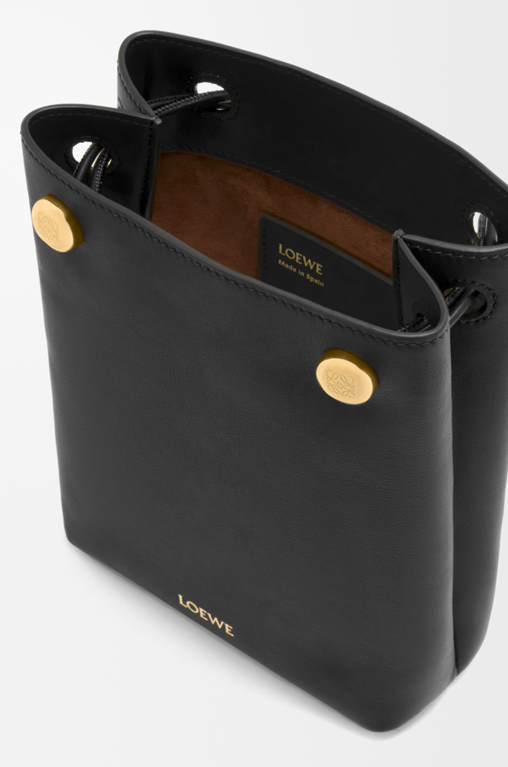 Loewe Сумка-мешок Pebble из гладкой телячьей кожи, черный