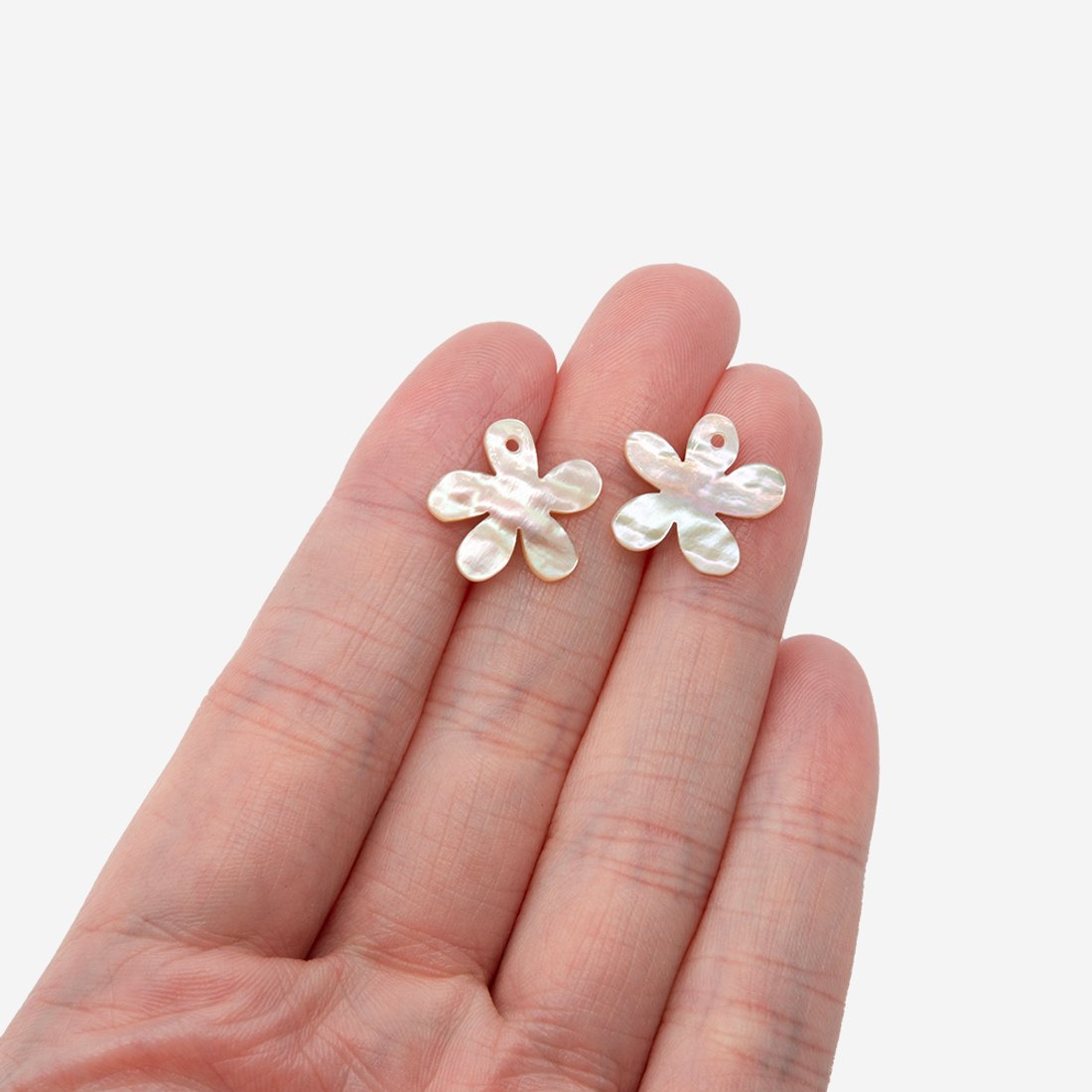 Цветок из перламутра морских ракушек, 15мм, карамельный