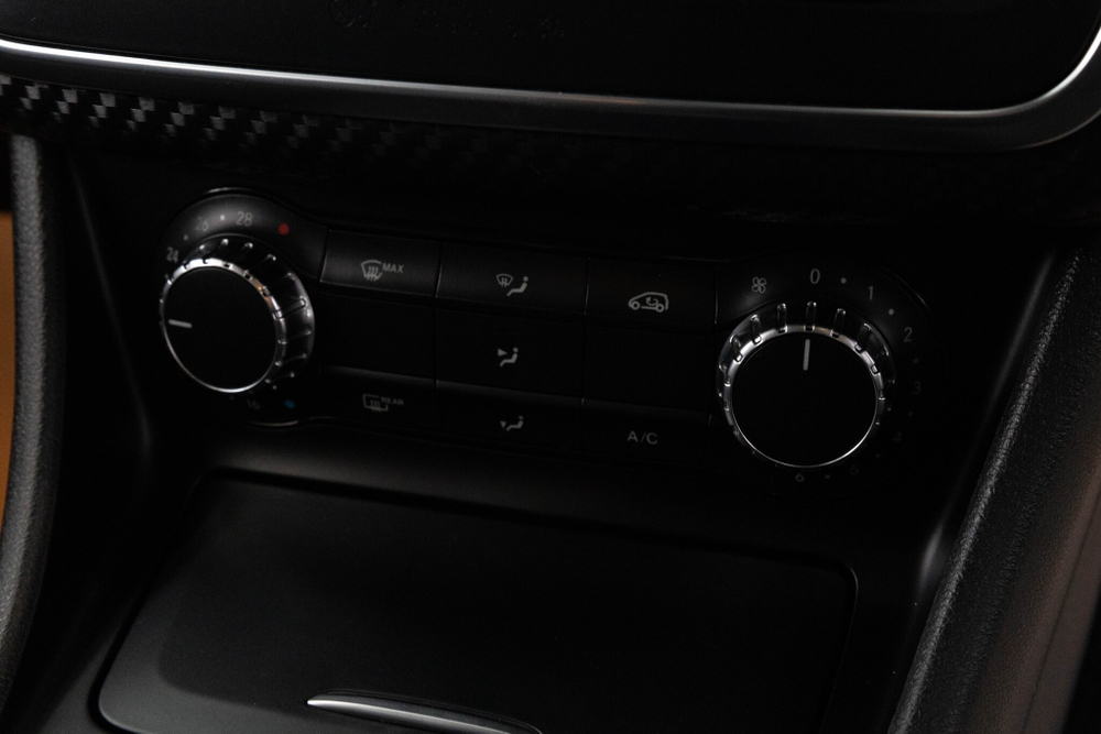 Mercedes-Benz A-Class, 2015 год