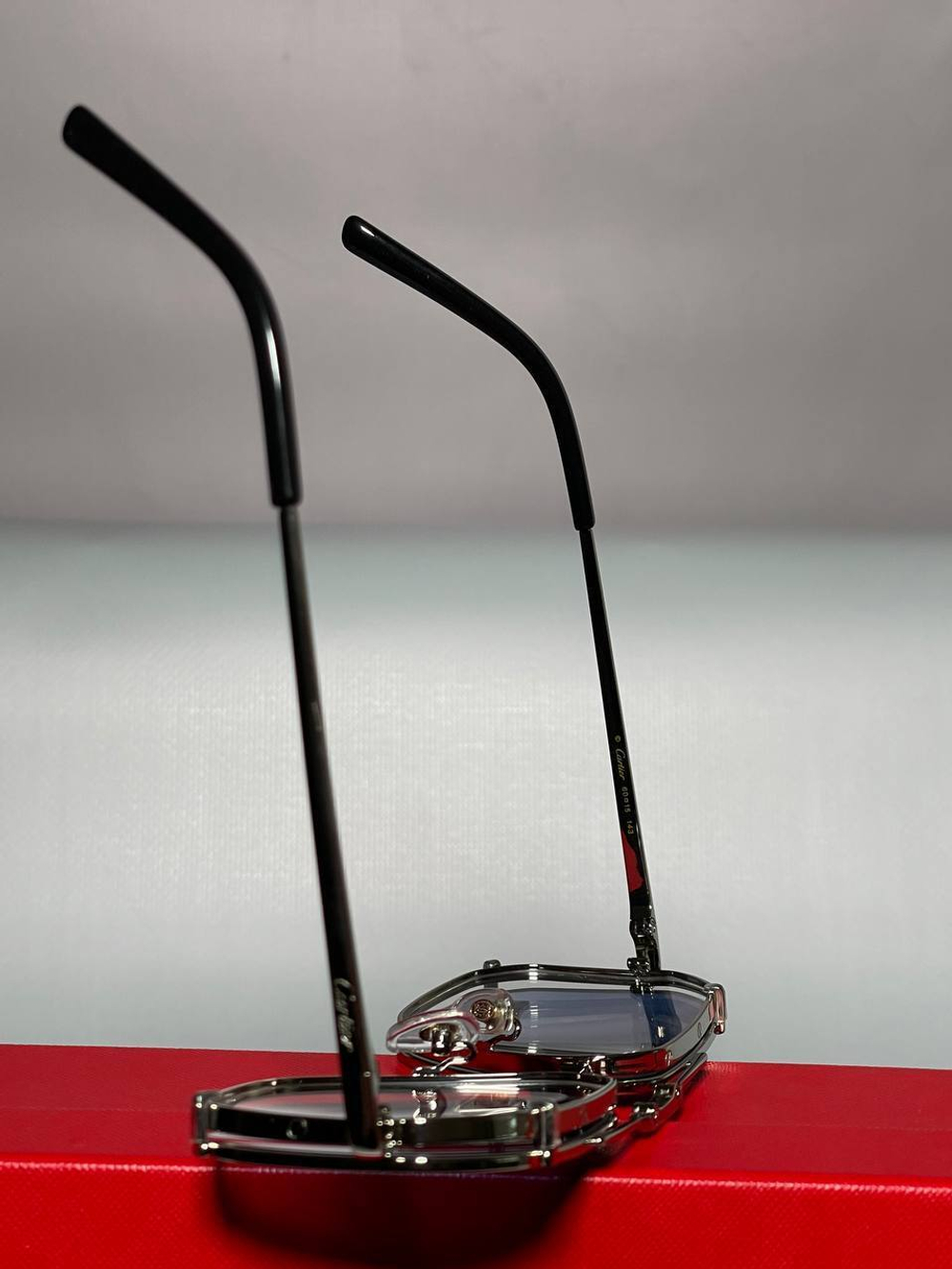 Солнцезащитные очки Cartier