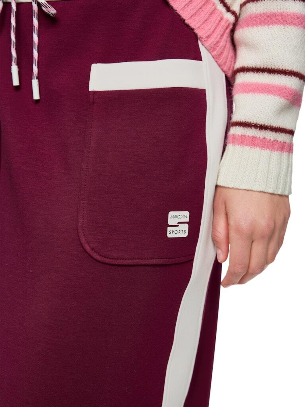 AS 71.01 J06   юбка