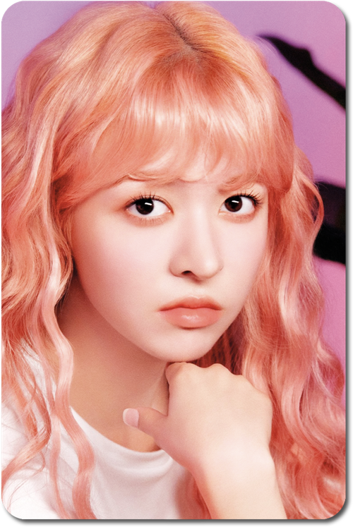 Карта #179 / Lily (NMIXX)