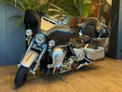 Harley-Davidson CVO Street Glide