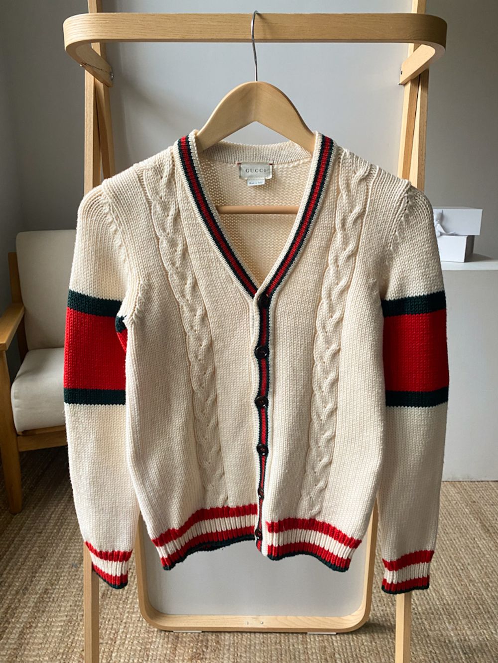 Шерстяной кардиган Gucci, 146