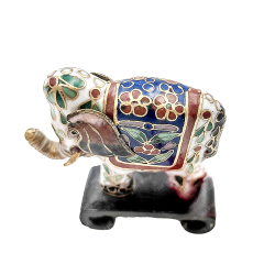 Миниатюрная старинная статуэтка. Слон в технике в Cloisonne (Клуазонне). Ручная работа. Китай, ХХ в.