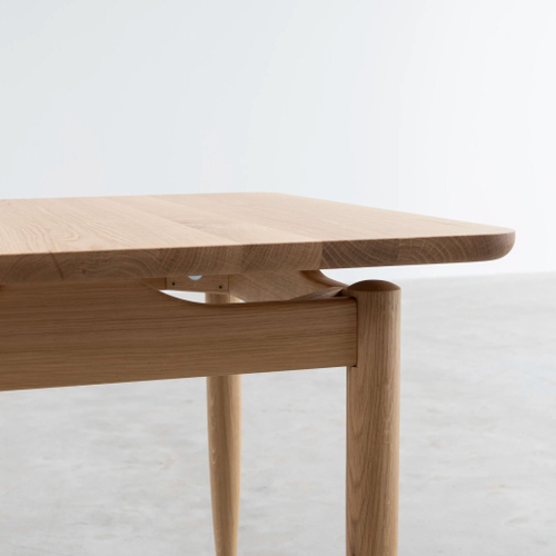 Круглый журнальный столик из массива дуба - MIKKO