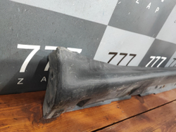 Накладка порога правого Nissan Juke (YF15) 10-19 Б/У Оригинал 768501KA6A