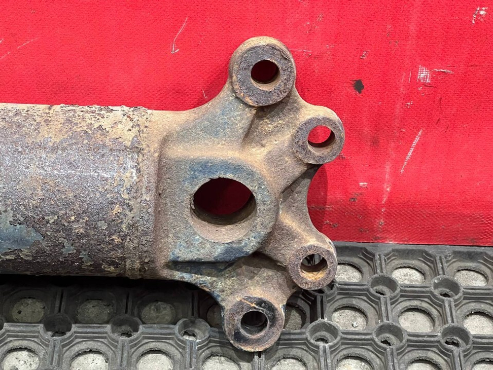 Траверса рамы поперечная