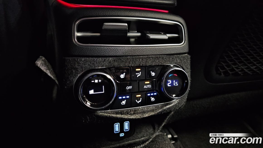 Genesis GV70 2.5T Бензин 2WD (05.2022)