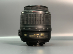 Nikon D5100 Kit 18-55mm 3.5-5.6G VR 11.000 кадров