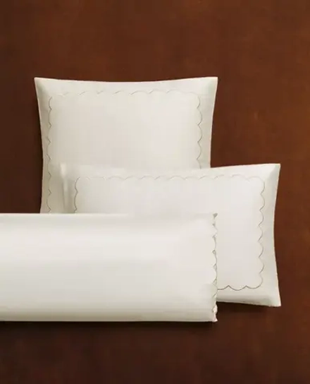 ZARA HOME НАВОЛОЧКА С ВЫШИВКОЙ, ЗОЛОТОЙ