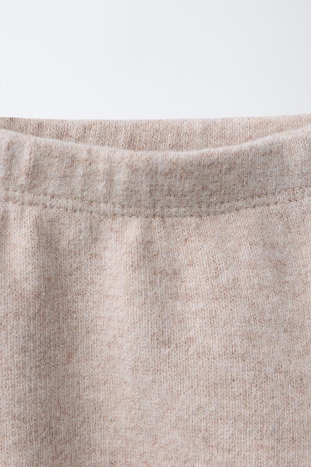 ZARA ЛЕГИНСЫ ИЗ МЯГКОЙ ТКАНИ, ЭКРЮ