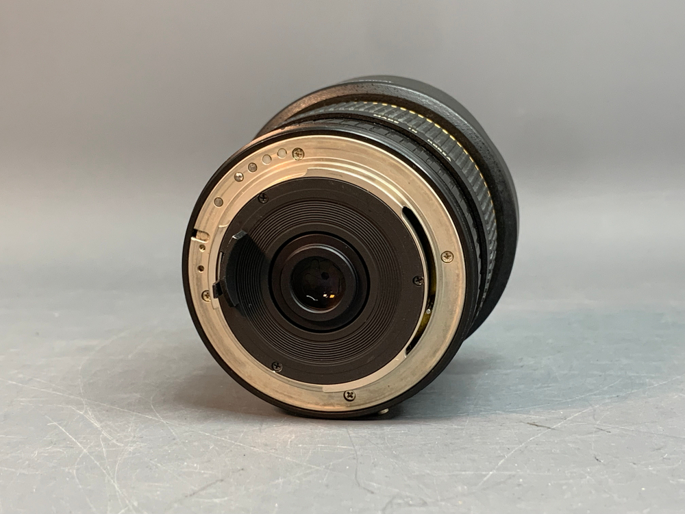 Samyang 8mm f/3.5 UMC Fish-eye CS II Pentax K