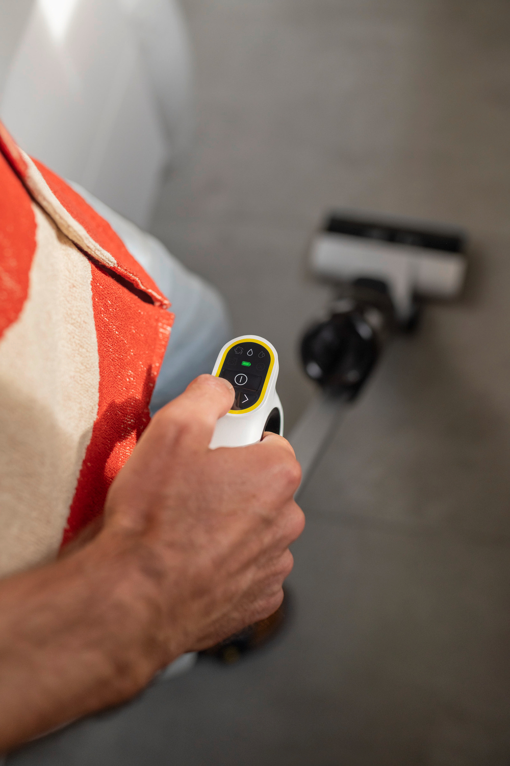 Вертикальный моющий пылесос FCV 3