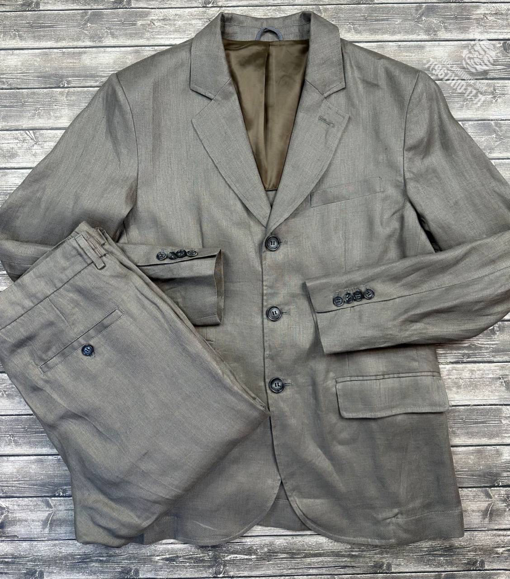 Льняной костюм Brunello Cucinelli