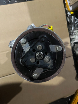 Компрессор кондиционера Peugeot Citroen C5 307 408 206 207