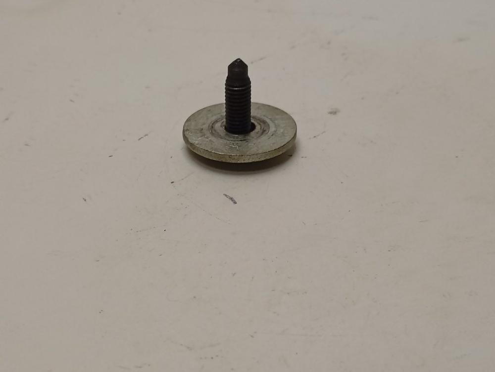 WMV1600BY/01 кт39 Болт крепления шкива для стиральной машины Bosch б/у