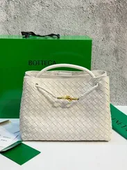 Сумка Bottega Veneta Andiamo белый