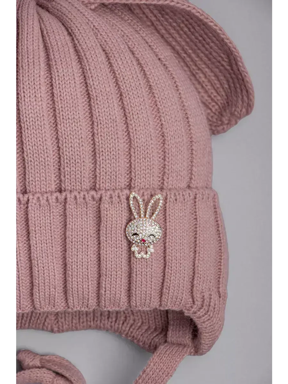 Шапка зимняя с ушками на завязках