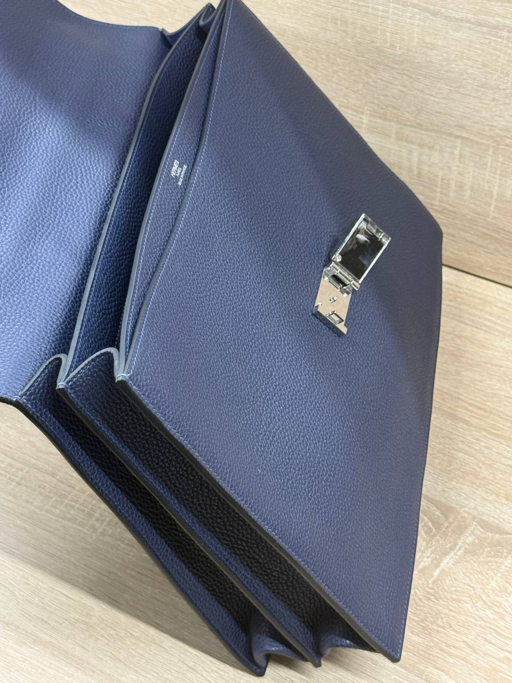 Портфель Hermes