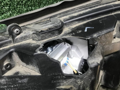 Фара правая Toyota RAV4 5 XA50 (18-нв) LED
