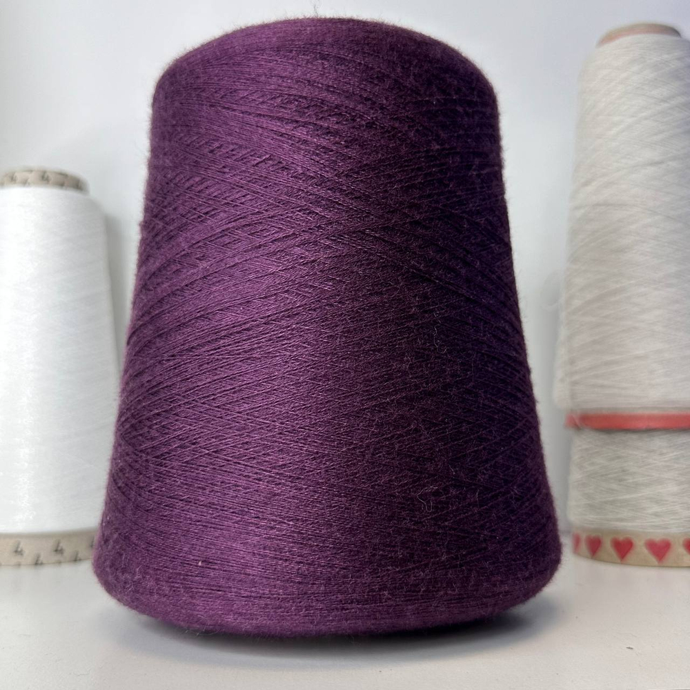 NANCHINO - Botto Poala; 30% шелк, 70% меринос; 2400м/100гр 2/48; цвет: Инжир; Есть бобинка: 53 гр