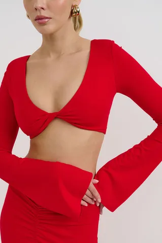 Лонгслив с рукавами клеш из вискозы красного цвета