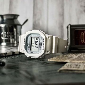 Наручные часы Casio DW-5600MW-7E
