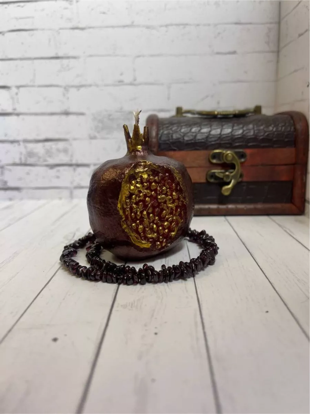 Свеча магическая "Гранат"